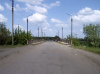 Коллонтаевский мост. Вид с левого берега Азовки. Коллонтаевский мост. Вид с левого берега Азовки.